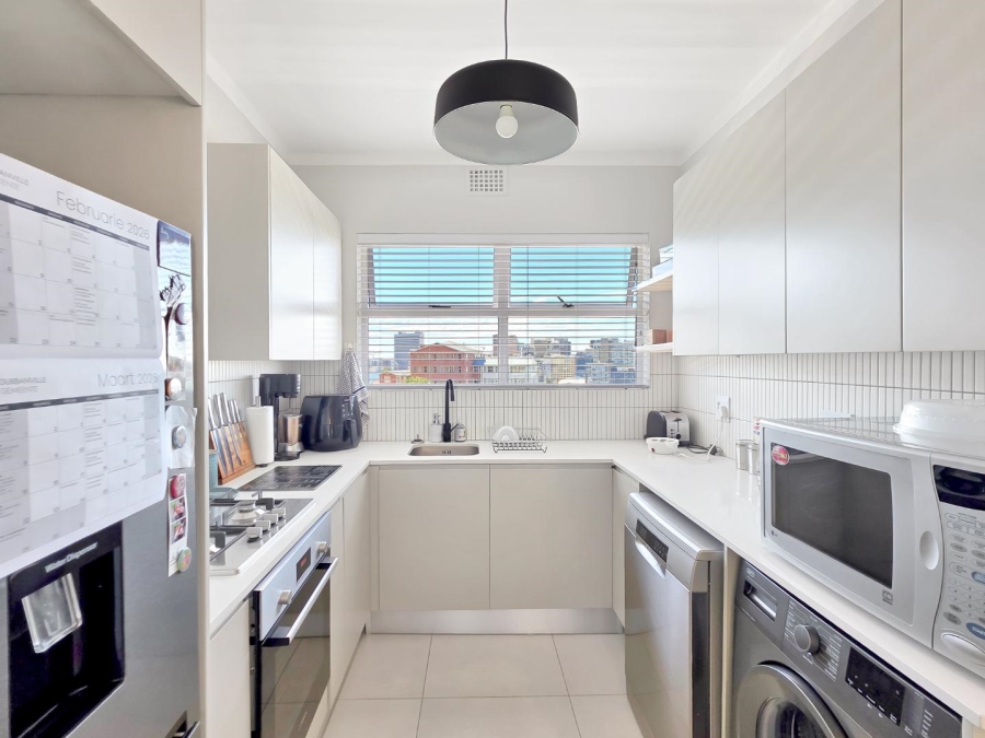 1 Bedroom Property for Sale in Gardens Western Cape